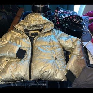 Metallic Gold American Eagle Puffer Coat size L